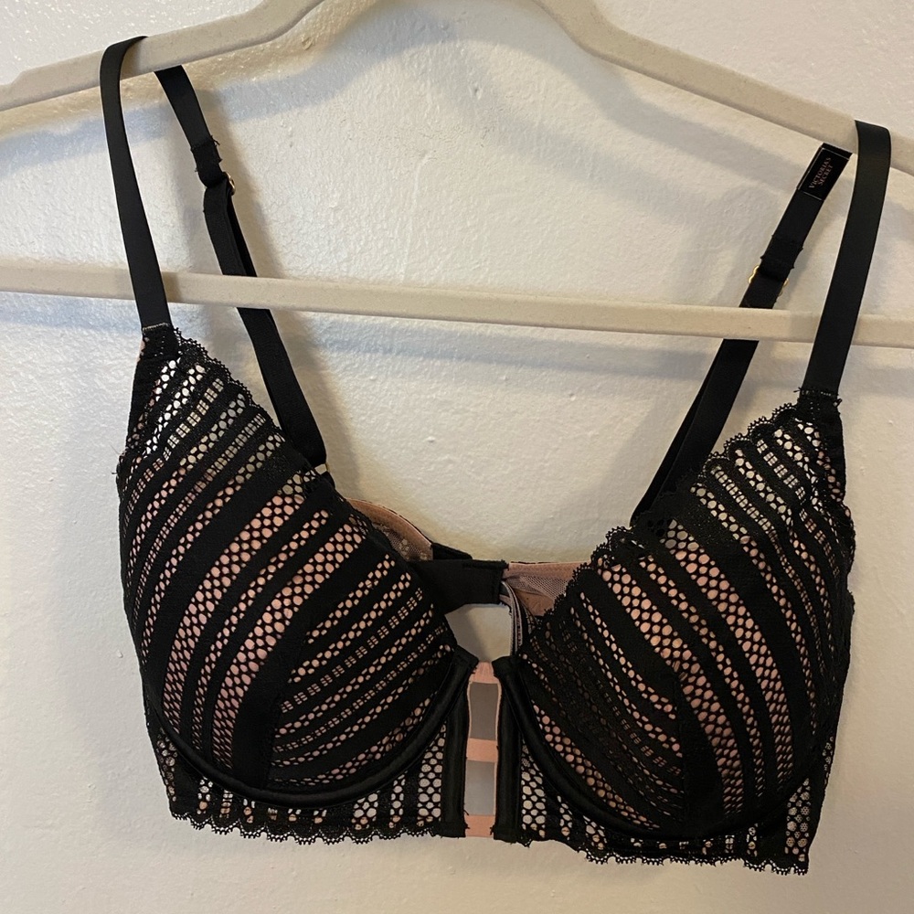 Victoria’s Secret bra - new